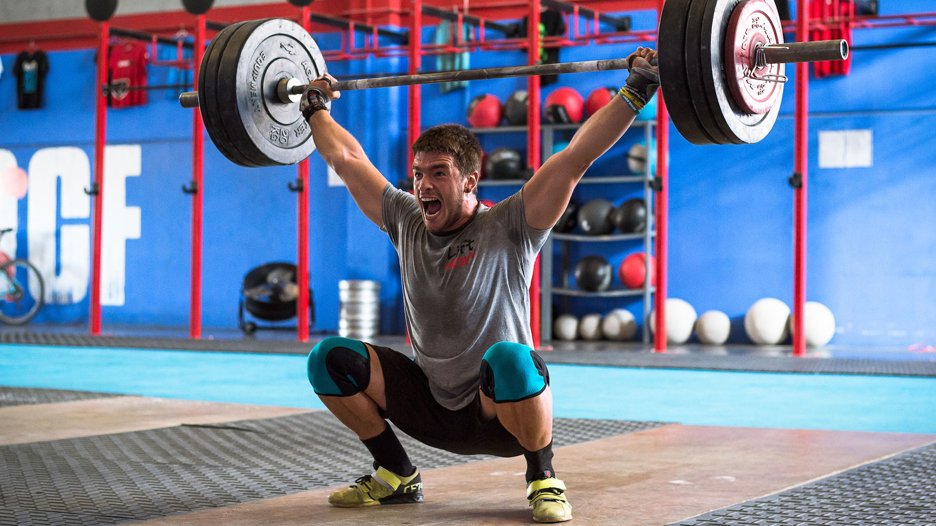 Class weights. Class weights. Sarah davies тяжелая атлетика. Спорт кейдж. Артур косовских кроссфит.